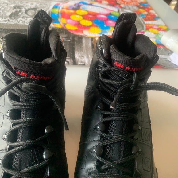 Air Jordan 9 Retro BG Bred black and red sneakers UNISEX - Picture 5 of 9